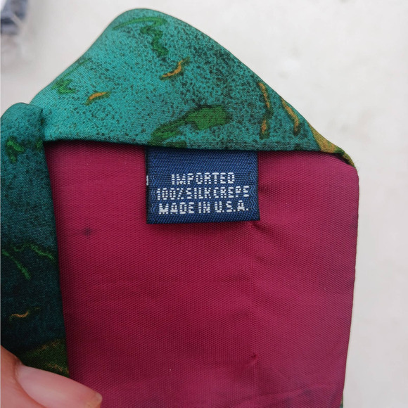 WORLD Wildlife Fund WWF Mens Neck Tie Tropical Forest Frogs 100% Silk Science - Picture 7 of 8